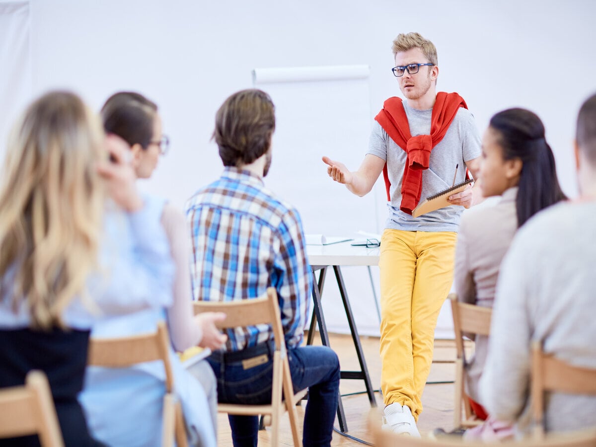 Conoce la unión entre el coaching social y las profesiones de trabajo y educación social en nuestro artículo.