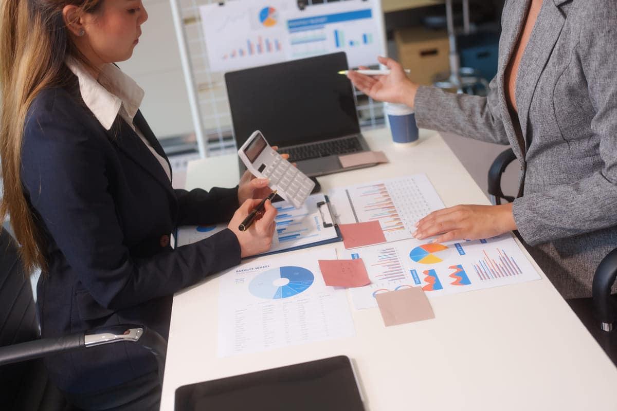 Gestión financiera en centros de servicios sociales