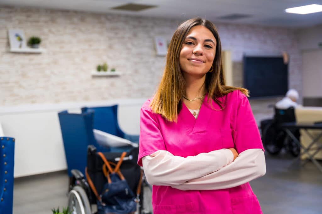 becas para el curso de especialista en trabajo social sanitario.